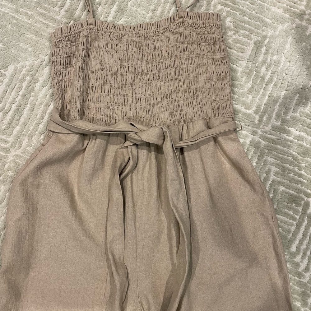 House of Harlow 1960 Beige Wide Leg Jumpsuit
0009 - Picture 4 of 6